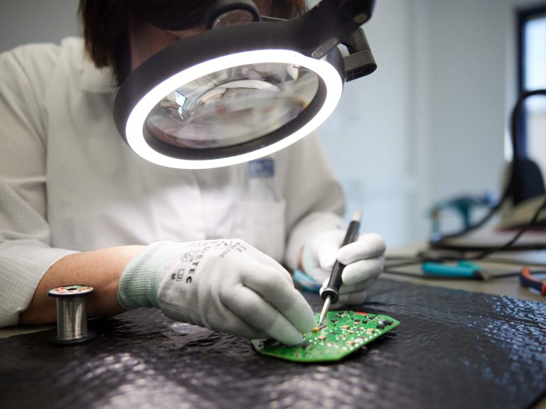 SMD at Variosystems Geseke location